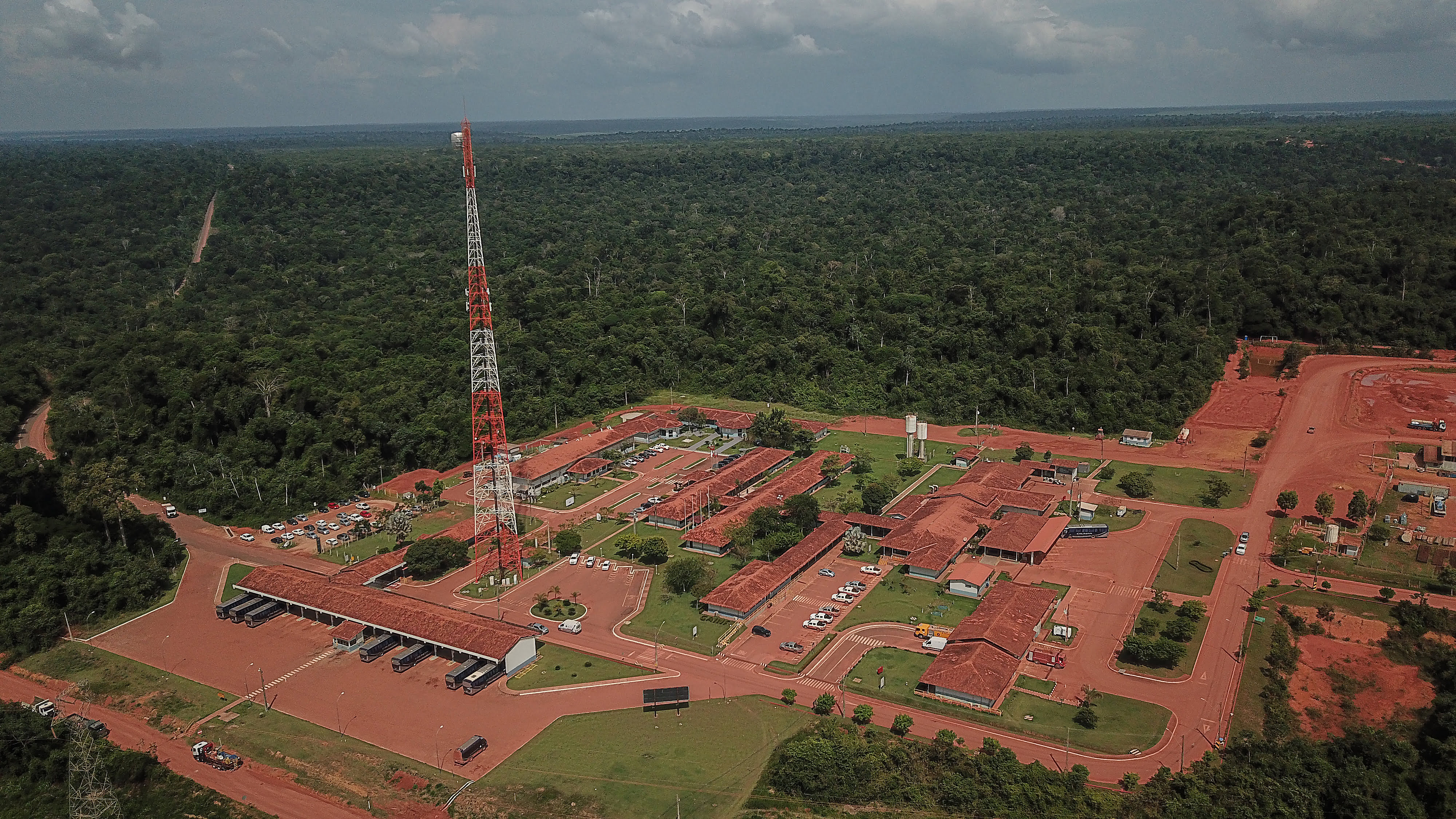 a tall tower in a city