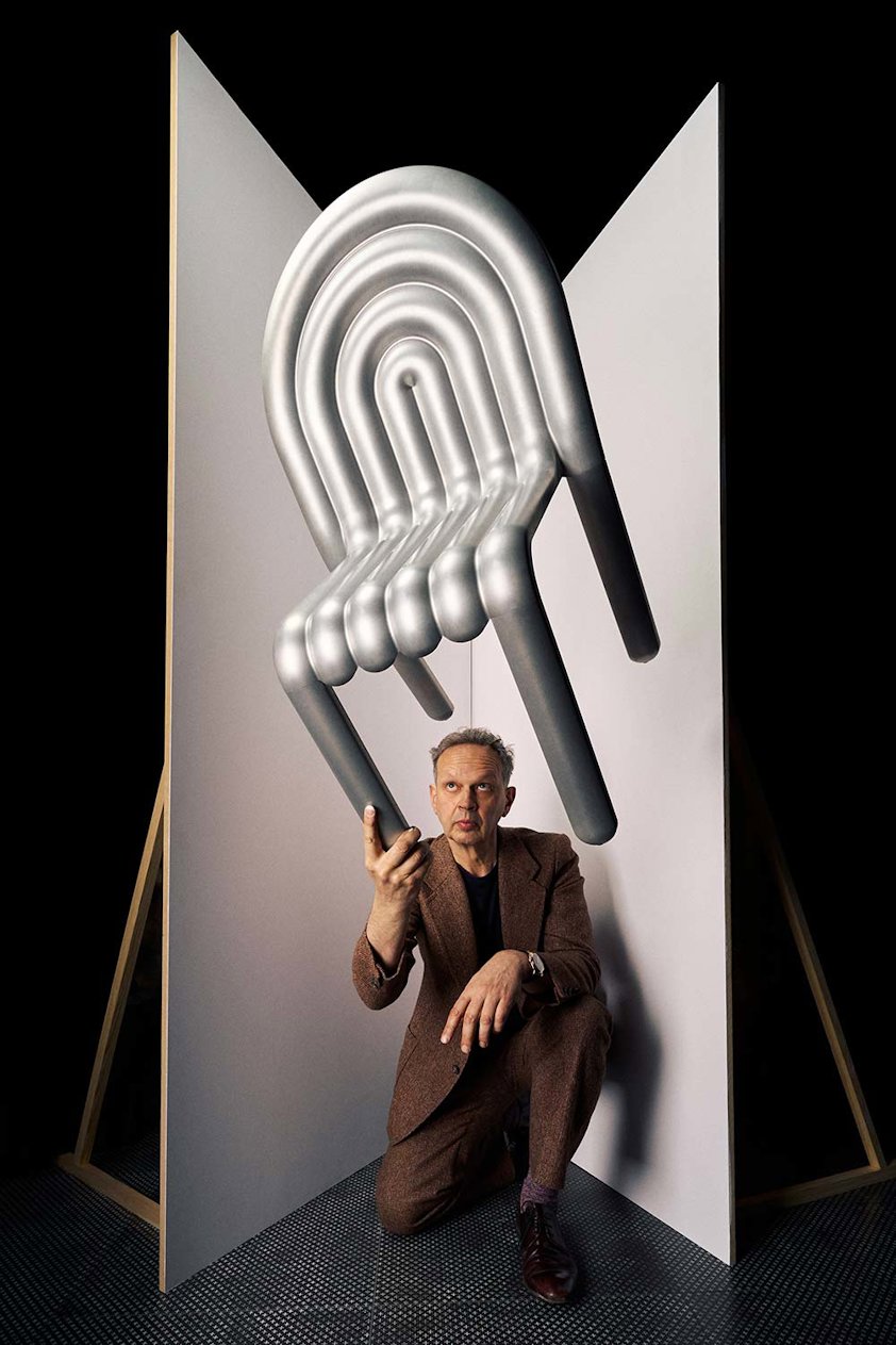 Tom Dixon med the HYDRO Chair