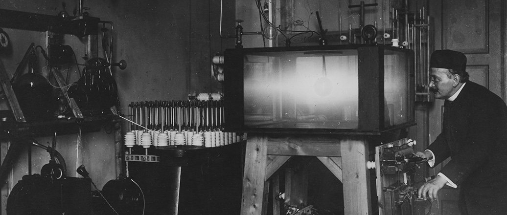 birkeland observerer lysbue